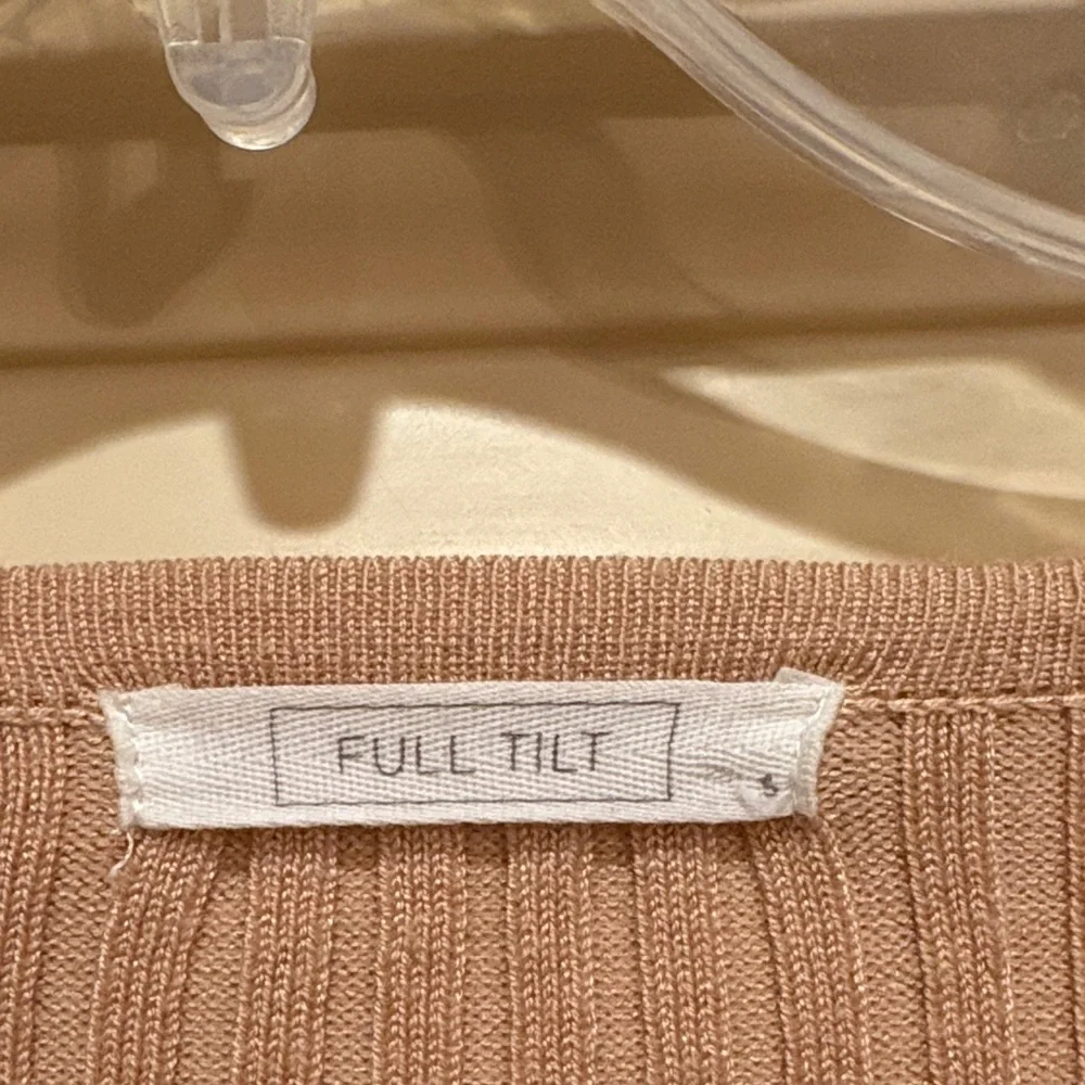 Tan Ribbed Button-Up Cardigan - Picture 2 of 3